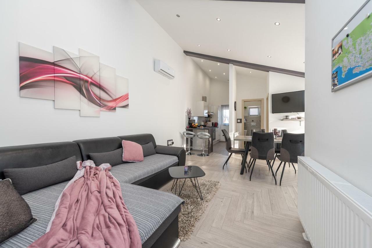 Apartments Luky Zadar Ngoại thất bức ảnh
