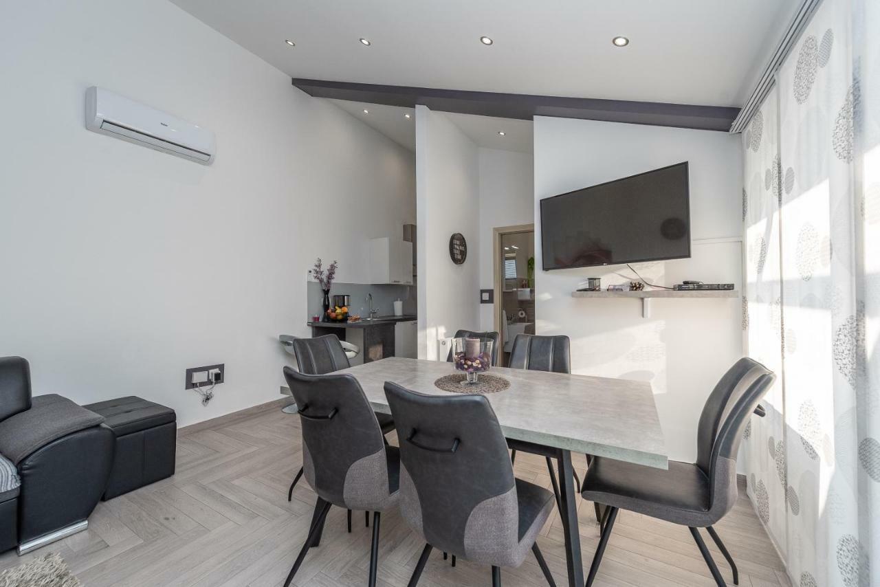 Apartments Luky Zadar Ngoại thất bức ảnh